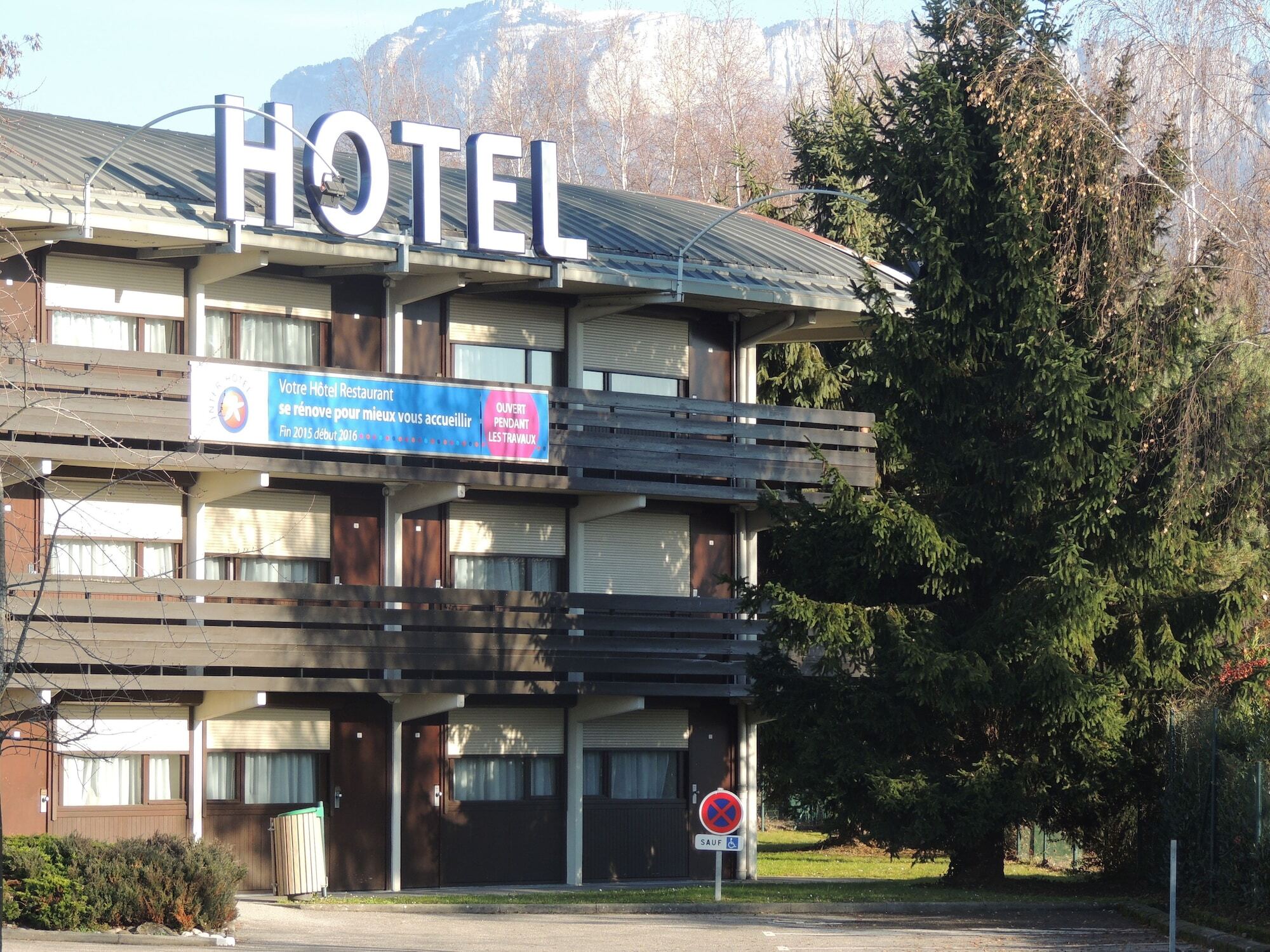 Campanile Annecy ~ Metz-Tessy酒店 外观 照片